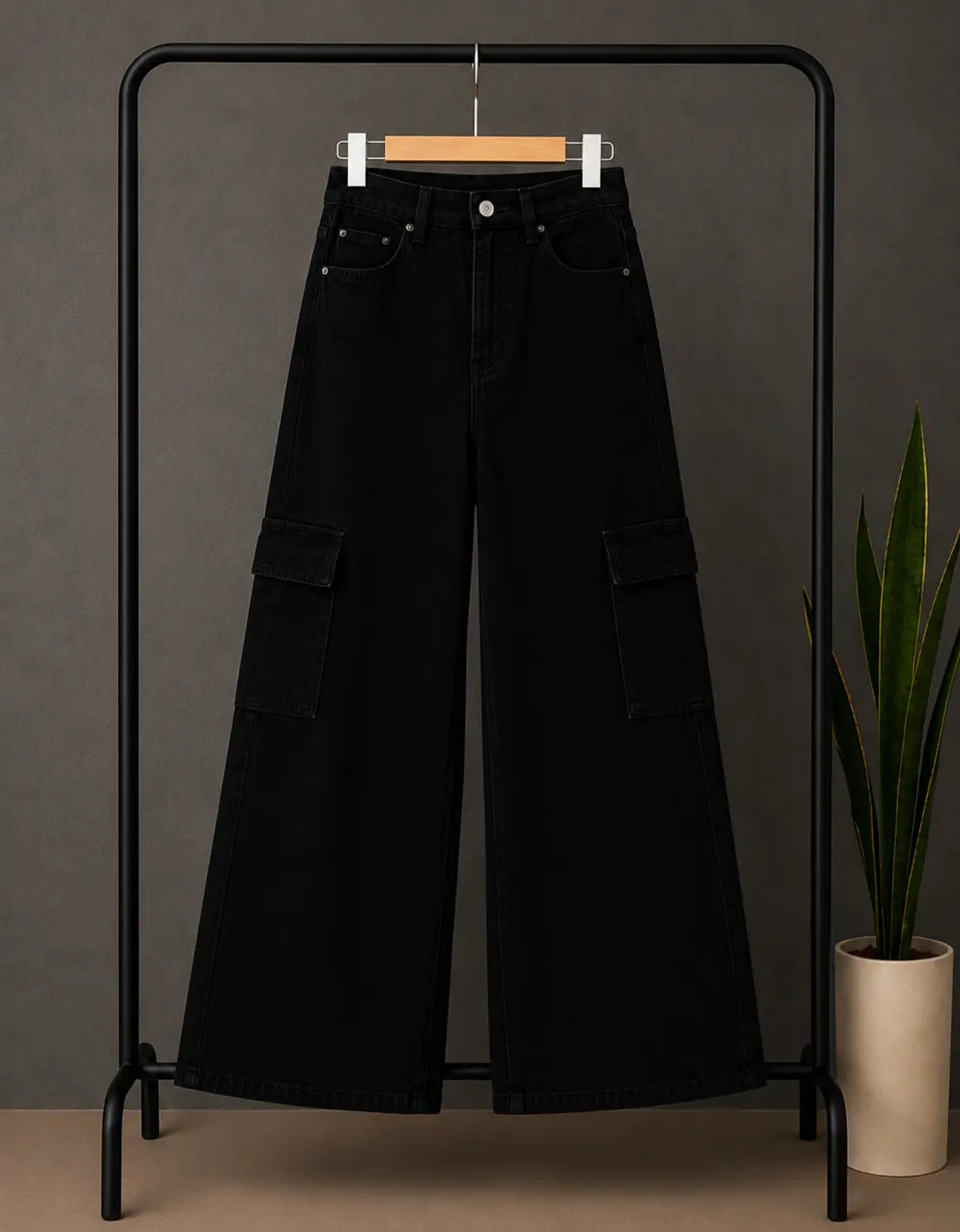 JET BLACK WIDE LEG CARGO JEANS